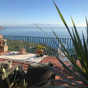 La Terrazza Sul Mare Couette-café